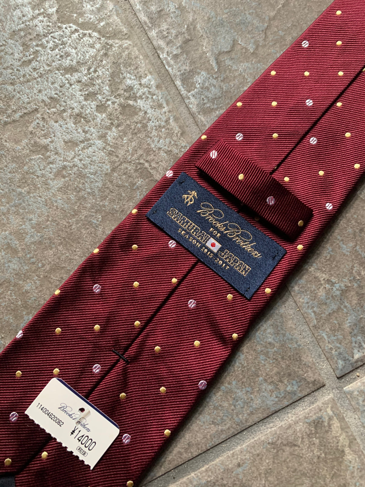 2016season tie