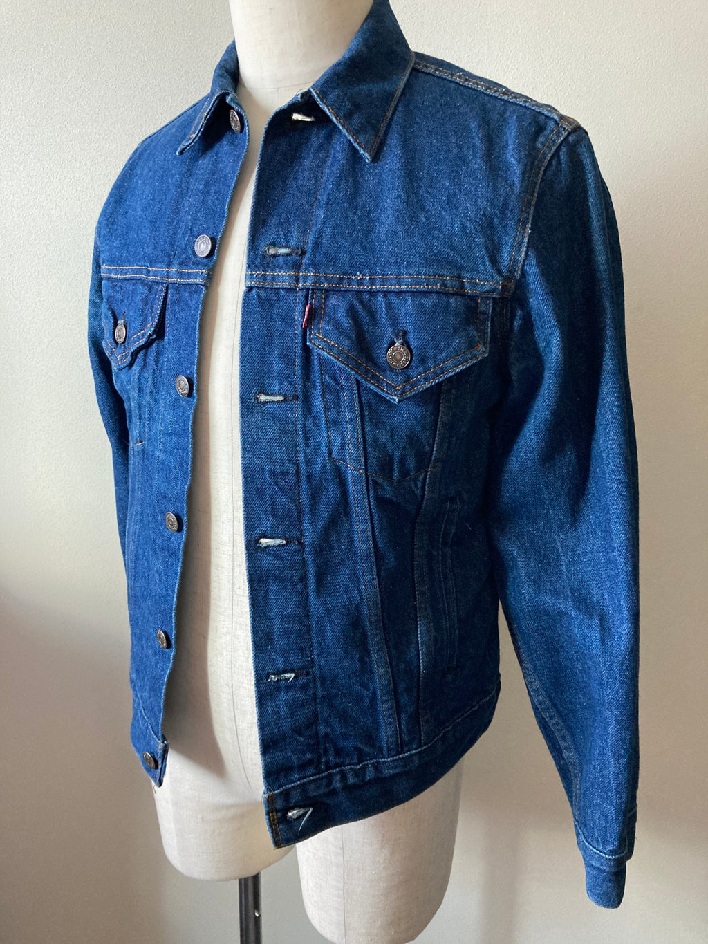80s 70506-0216
