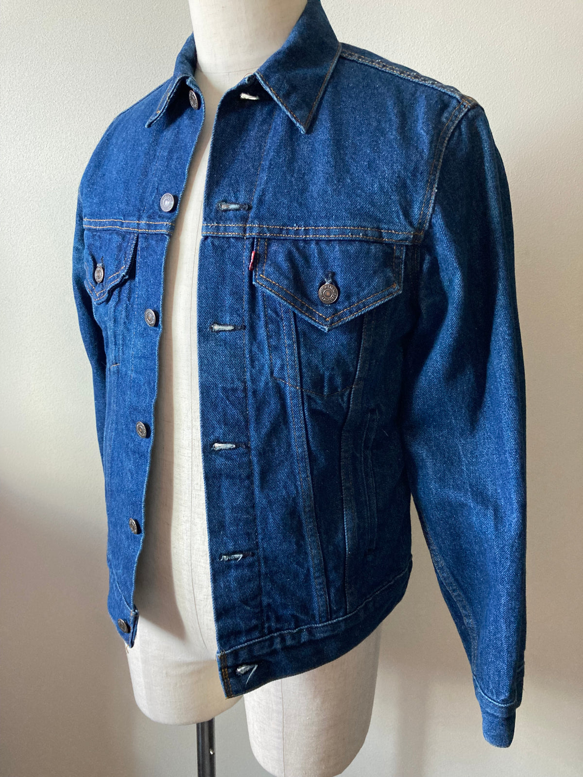 80s 70506-0216